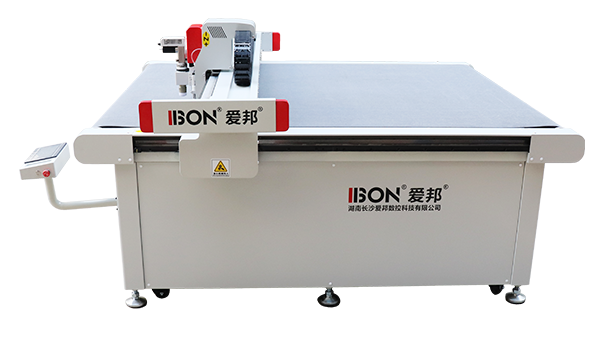 1613小型自動(dòng)送料