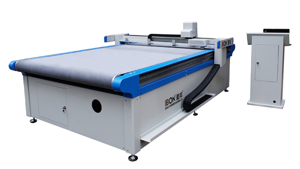 皮革裁剪機，全自動皮革切割機